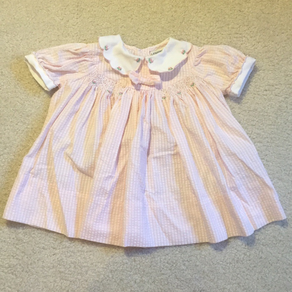 Pretty summer dress with smocking